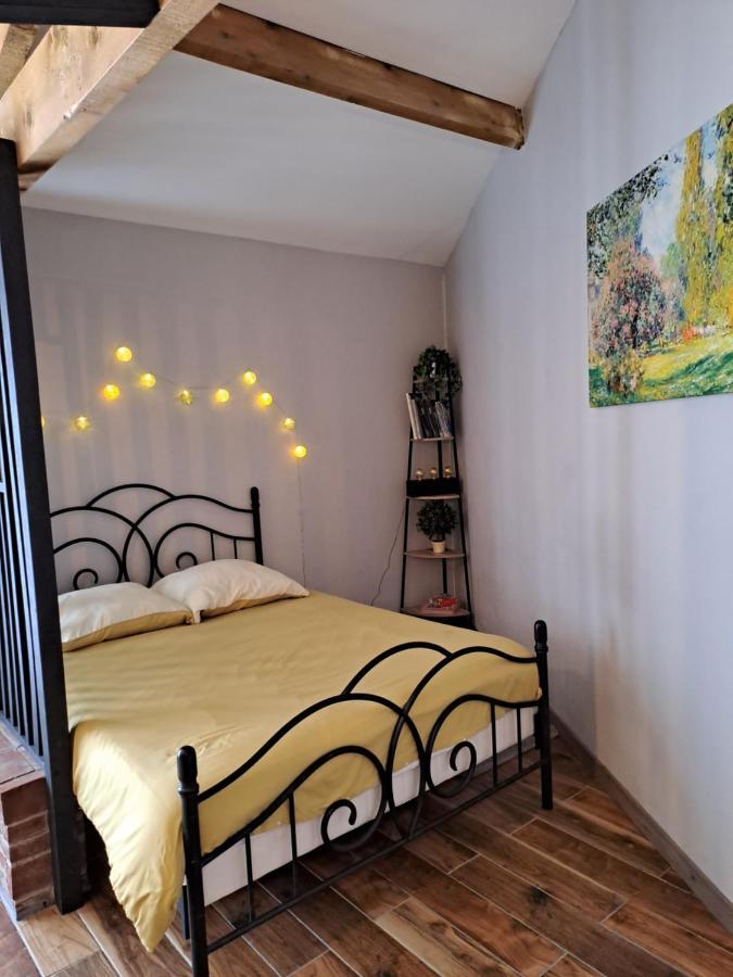 L'Annexe- Guest House Avec Piscine Studio Avec Coin Chambre Rosny-sur-Seine Exteriör bild